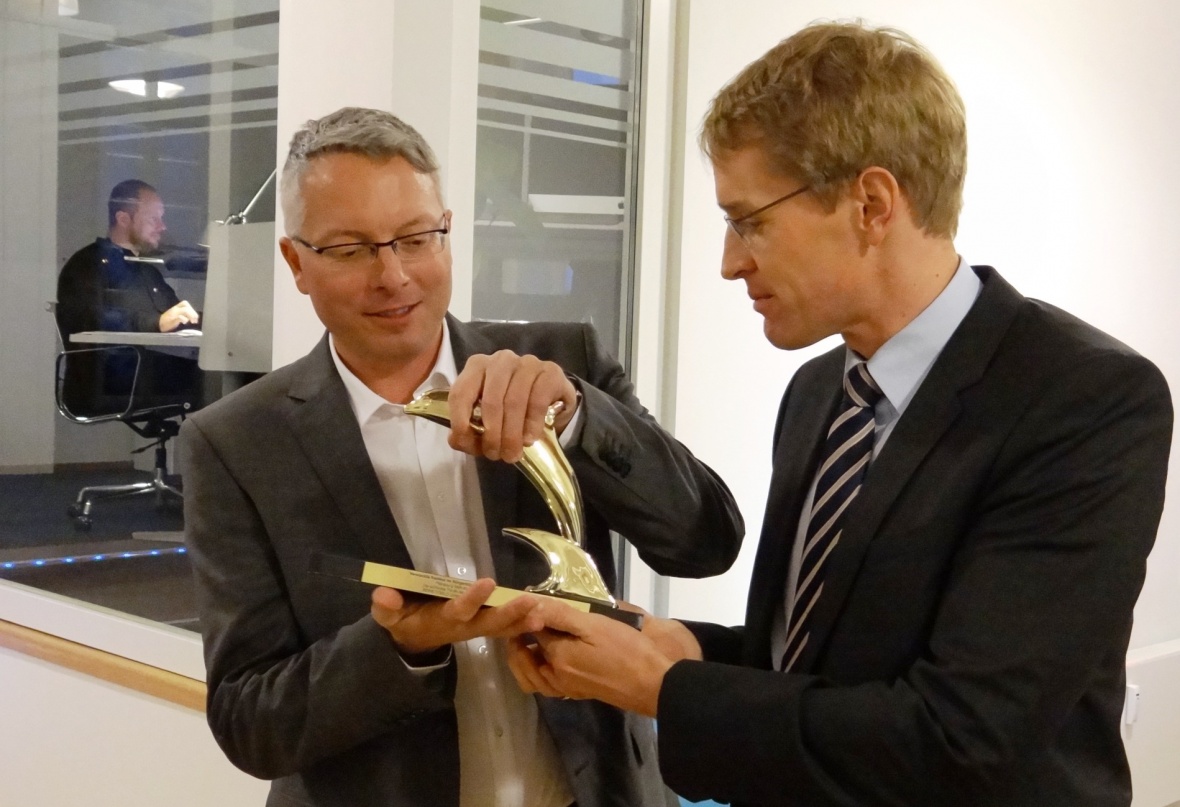 Der goldene Delphin aus Cannes bei bewegtbild
